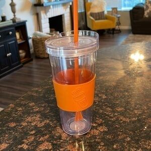 Dunkin Donuts Tumbler with straw